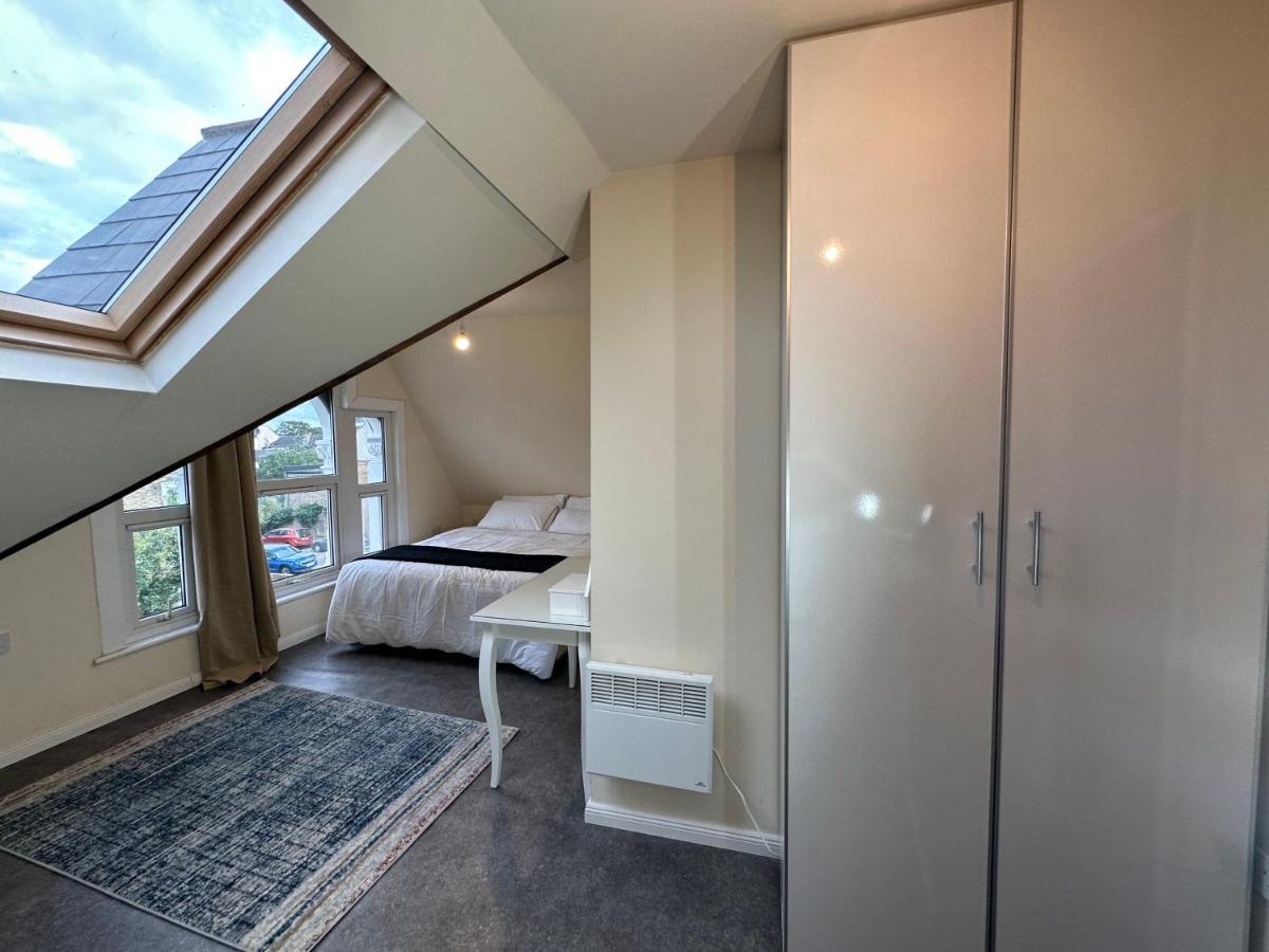 North London A Spacious 7 Bedroom House Accommodating Up To 18 People Complete With Own Gym And Table Tennis Εξωτερικό φωτογραφία