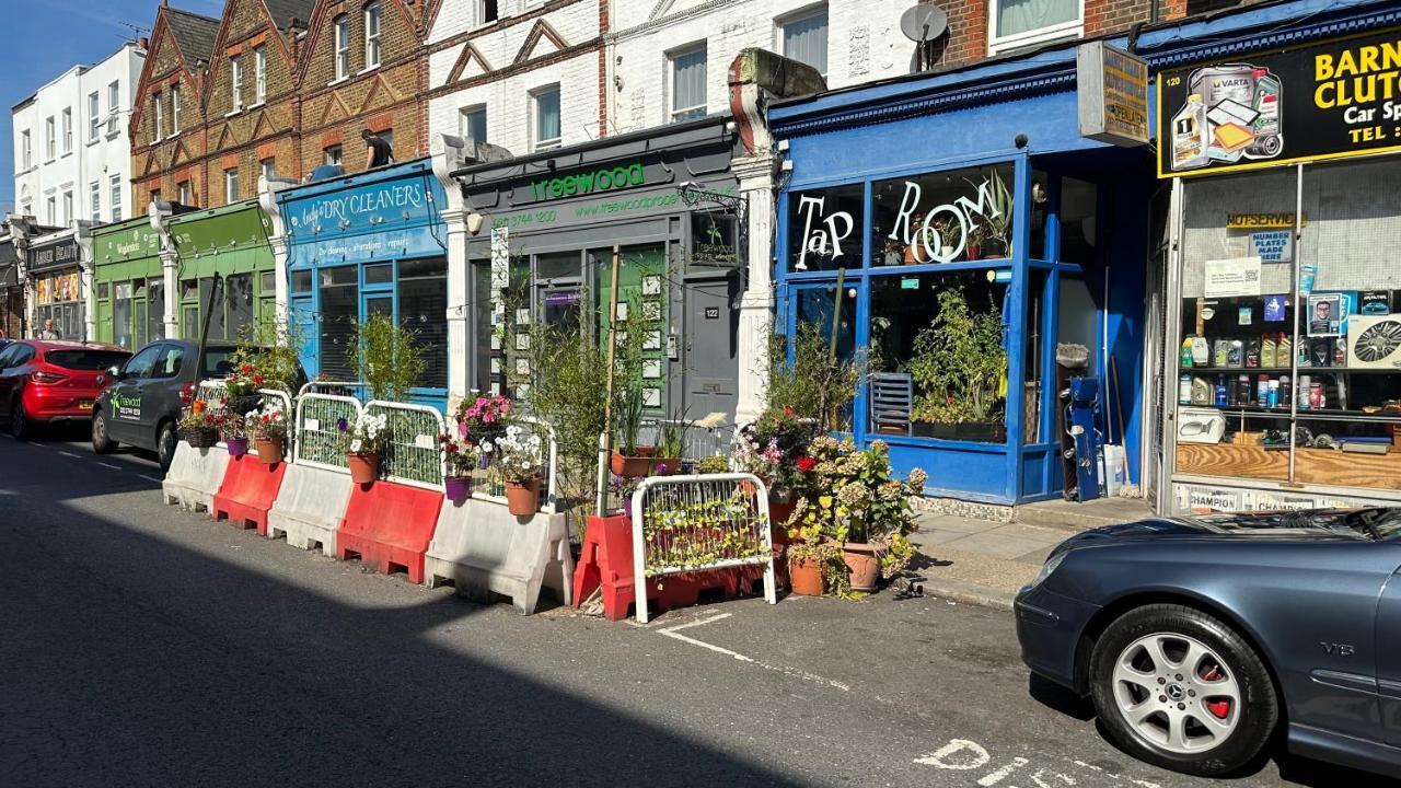 North London A Spacious 7 Bedroom House Accommodating Up To 18 People Complete With Own Gym And Table Tennis Εξωτερικό φωτογραφία