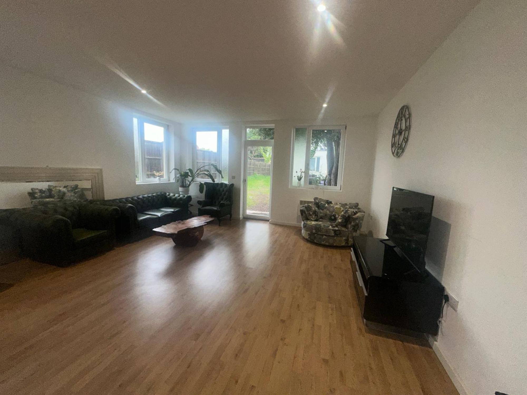 North London A Spacious 7 Bedroom House Accommodating Up To 18 People Complete With Own Gym And Table Tennis Εξωτερικό φωτογραφία